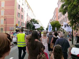 ajaccio_procession_vs_piss_christ_3