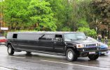 Une limousine Hummer pour transporter des demandeurs d’asile de Londres à Manchester !