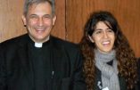 Monseigneur Ángel Lucio Vallejo Balda et son amante  Francesca Immacolata Chaouqui, tous deux nommés l'organisation des structures économiques et administratives du Saint-Siège (COSEA) par le pape François