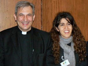 Monseigneur Ángel Lucio Vallejo Balda et son amante  Francesca Immacolata Chaouqui, tous deux nommés l'organisation des structures économiques et administratives du Saint-Siège (COSEA) par le pape François