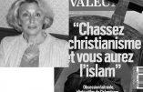 Elle exhibe la Une de Valeurs actuelles sur l’islam et le catholicisme et se retrouve en garde-à-vue