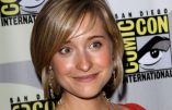 L’actrice Allison Mack accusée dans un scandale d’esclavage sexuel, le nouveau scandale à Hollywood