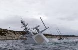 ØYGARDEN  20181114.
Den havarerte fregatten KNM Helge Ingstad fotografert onsdag 14. november. Fregatten  ligger på grunn nord for Stureterminalen i Hjeltefjorden utenfor Bergen. 
Helge Ingstad Kolliderte med oljetankeren TS Sola fredag 8. november 2018. 
Foto: Cornelius Poppe / NTB scanpix