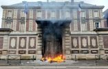 Acte VII à Rouen – Le feu à la Banque de France