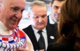 Le pape François dit non au mariage des prêtres mais oui à des prêtres mariés