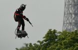 Un « homme volant » parmi le défilé militaire du 14 juillet 2019