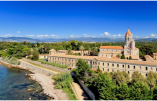 L’abbaye de Lérins, sur l’île Saint-Honorat au large de Cannes