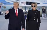 Donald Trump et sa femme Melania arrivent sur la base Andrews, après avoir quitté la Maison Blanche à Washington avant l'investiture du nouveau président. L'ancien président des Etats-Unis a prononcé un discours, avant d'embarquer pour la dernière fois à bord de Air Force One pour s'envoler pour la Floride et rejoindre sa propriété de Mar A Lago. Le 20 janvier 2021