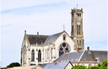 L’abbaye Notre-Dame des Gardes en Anjou, non loin de Cholet © Divine Box